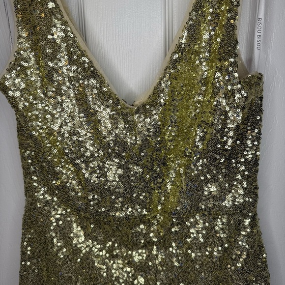 Bisou Bisou Sparkling Sequin Gold Mini Dress Size 8 GUC Homecoming Formal - Picture 5 of 5